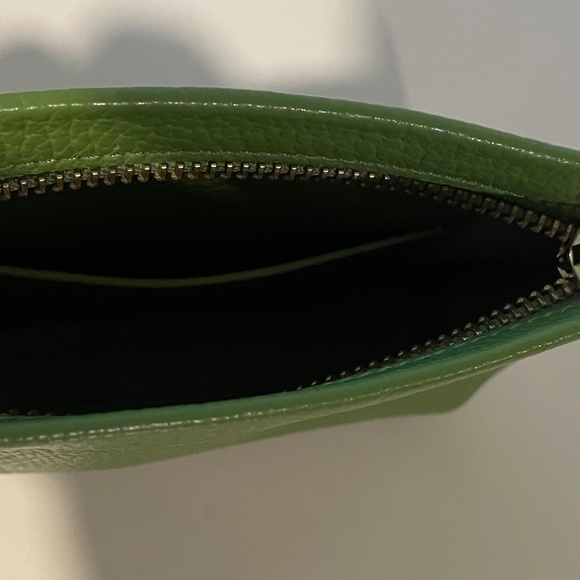 Cuyana mini pouch - Picture 2 of 3